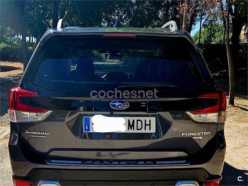 Usado Subaru Forester 150 CV (110 kW) 2023 Gris / plata SUV