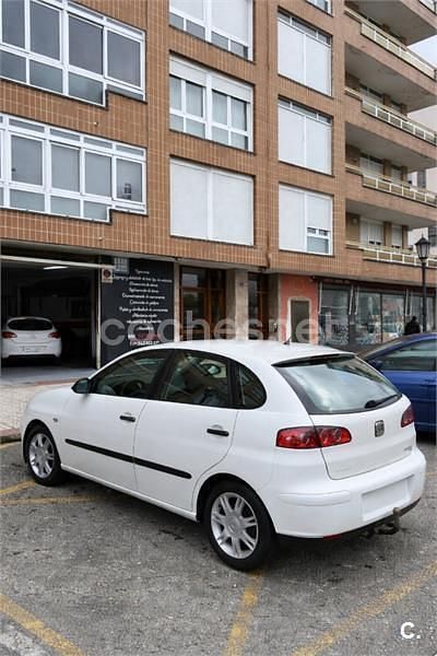 Usado Seat Ibiza Reference 64 CV (47 kW) 2005 Blanco Utilitario