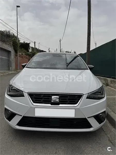 Usado Seat Ibiza FR 110 CV (80 kW) 2021 Blanco Utilitario