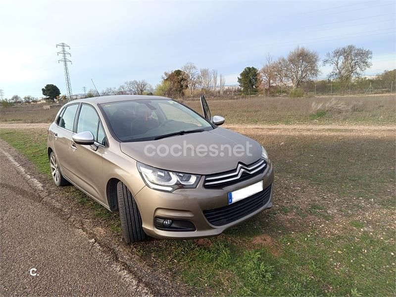 Usado Citroën C4 Feel 99 CV (72 kW) 2015 Gris / plata Berlina