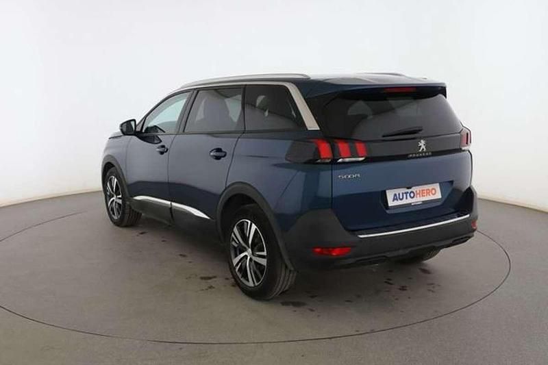 Usado Peugeot 5008 Allure 132 CV (97 kW) 2022 Azul Monovolumen