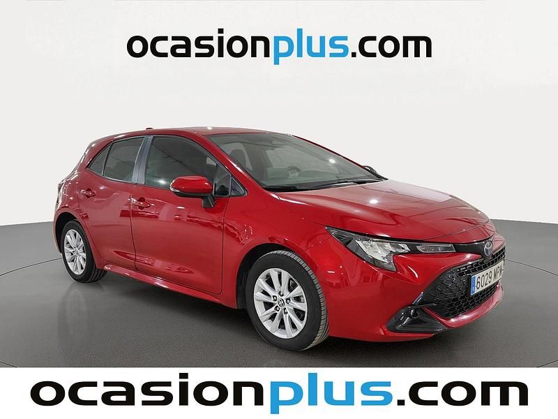 Usado Toyota Corolla Active 140 CV (102 kW) 2024 Rojo