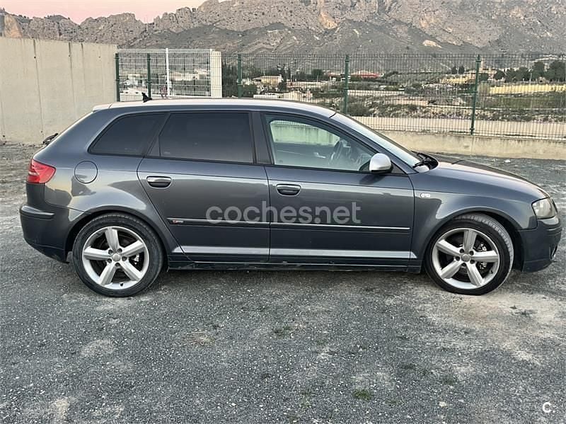 Begagnad Audi A3 Ambition 140 HK (102 kW) 2005 Grå Halvkombi
