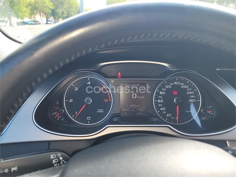 Usado Audi A4 177 CV (130 kW) 2012 Azul Berlina