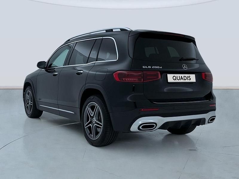 Usado Mercedes GLB200 150 CV (110 kW) 2024 Negro SUV