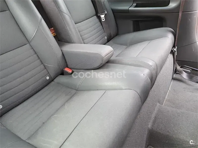 Usado Volvo C30 Momentum 136 CV (100 kW) 2008 Rojo Utilitario