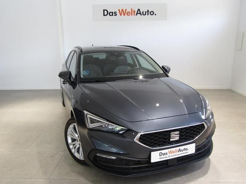 Gris Usado 2024 Seat Leon ST FR Familiar | 26.990 € (Un poco caro) - Imagen 1/4