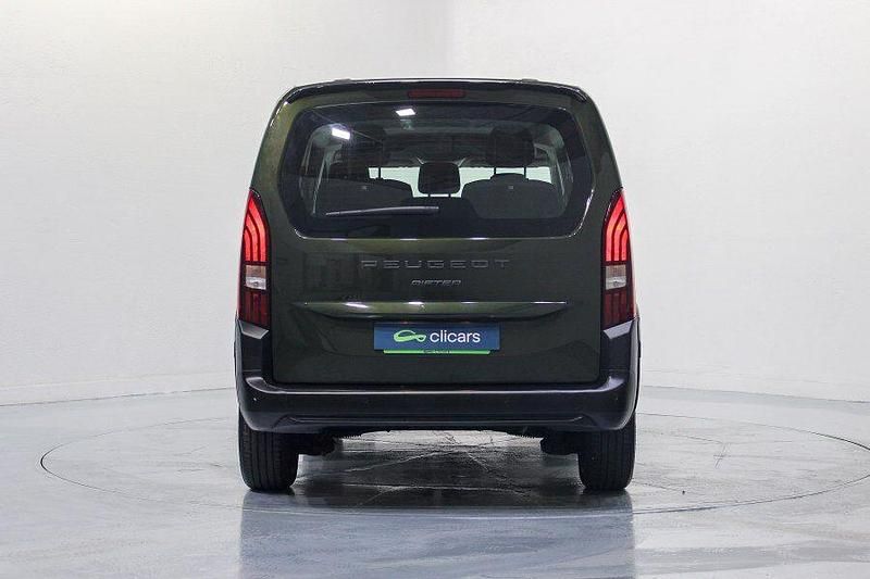 Usado Peugeot Rifter Allure 100 CV (73 kW) 2025 Verde Monovolumen