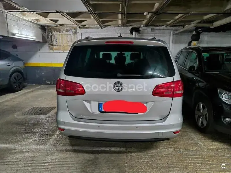 Usado VW Sharan Advance 177 CV (130 kW) 2014 Gris / plata Monovolumen