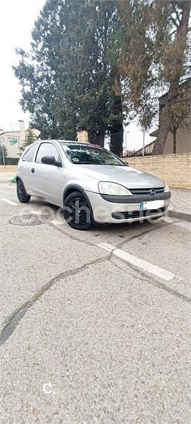 Usado Opel Corsa 75 CV (55 kW) 2002 Gris / plata Utilitario