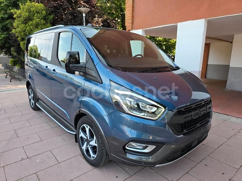 Usado Ford Tourneo Active 185 CV (136 kW) 2021 Gris / plata Monovolumen