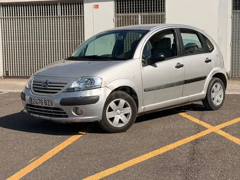 Usado Citroën C3 Exclusive 92 CV (67 kW) 2002 Gris / plata Utilitario