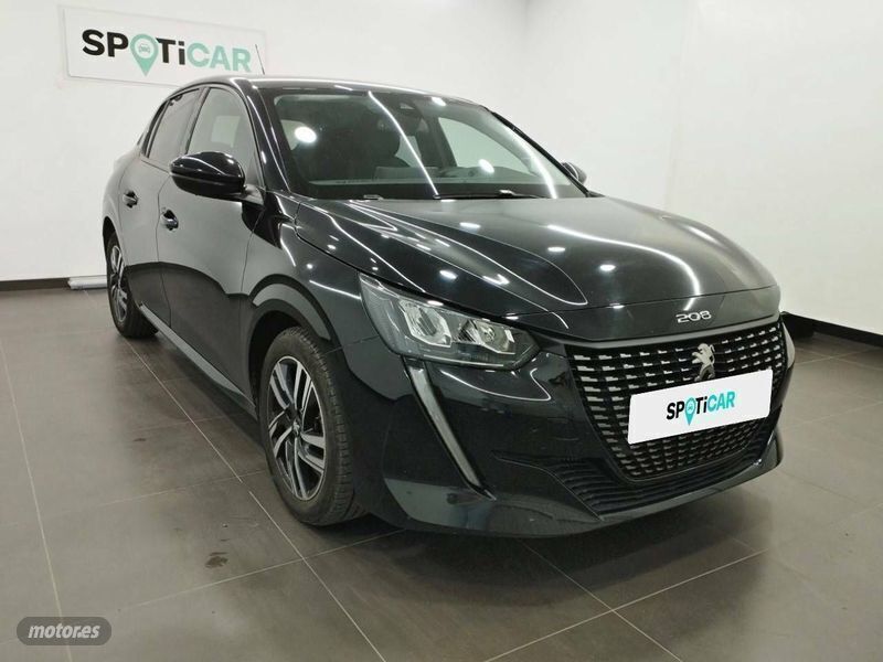 Usado Peugeot 208 Allure 102 CV (75 kW) 2022 Negro Utilitario