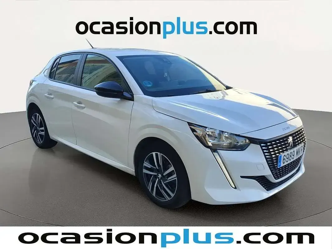 Usado Peugeot 208 Active 102 CV (75 kW) 2023 Blanco Utilitario
