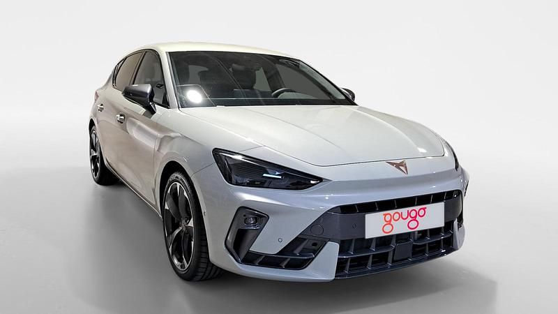 Nuevo Cupra Leon 150 CV (110 kW) 2025 Gris / plata Berlina