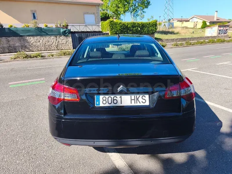 Usado Citroën C5 140 CV (102 kW) 2012 Negro Berlina