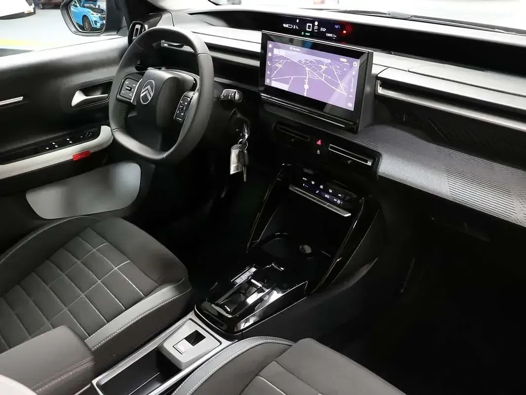 Usado Citroën e-C3 Aircross 83 kW (113 CV) 2025 Gris SUV