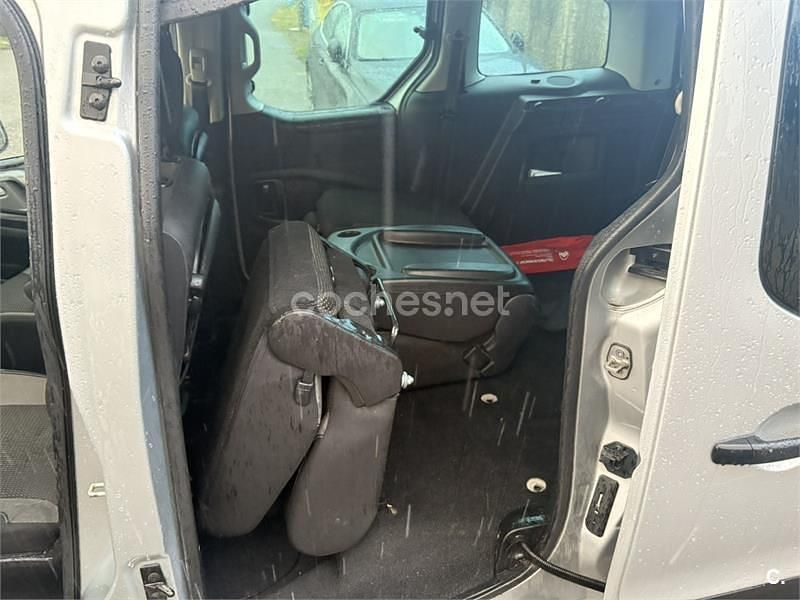 Usado Peugeot Partner Tepee 100 CV (73 kW) 2016 Gris / plata Monovolumen