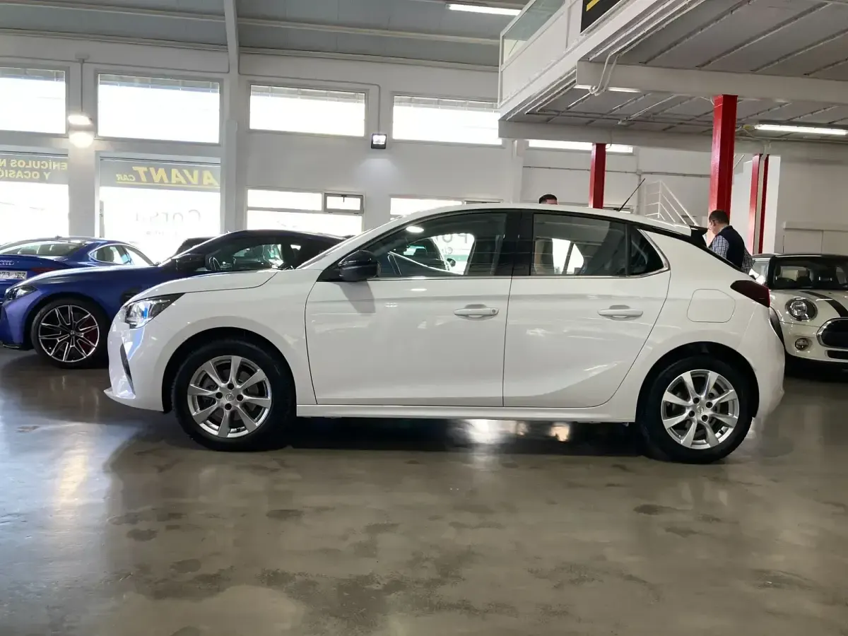 Usado Opel Corsa Edition 100 CV (73 kW) 2021 Blanco Berlina