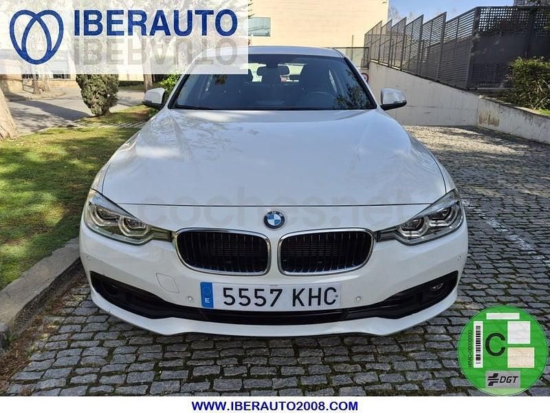 Usado BMW 318 150 CV (110 kW) 2018 Blanco Berlina