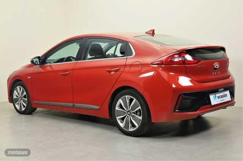 Usado Hyundai Ioniq 141 CV (103 kW) 2017 Naranja Utilitario
