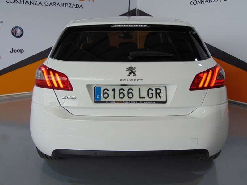 Usado Peugeot 308 Active 99 CV (72 kW) 2020 Blanco Utilitario