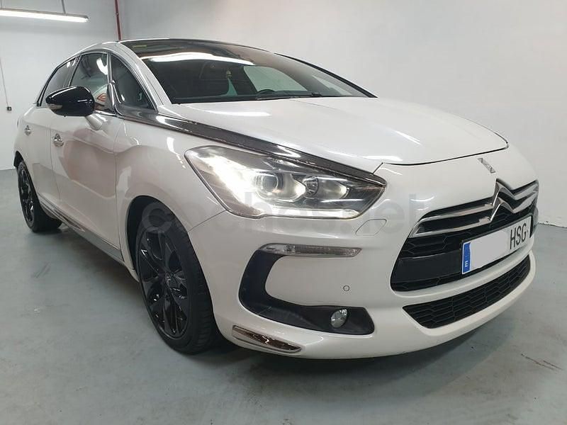 Usado Citroën DS5 114 CV (83 kW) 2013 Blanco Utilitario