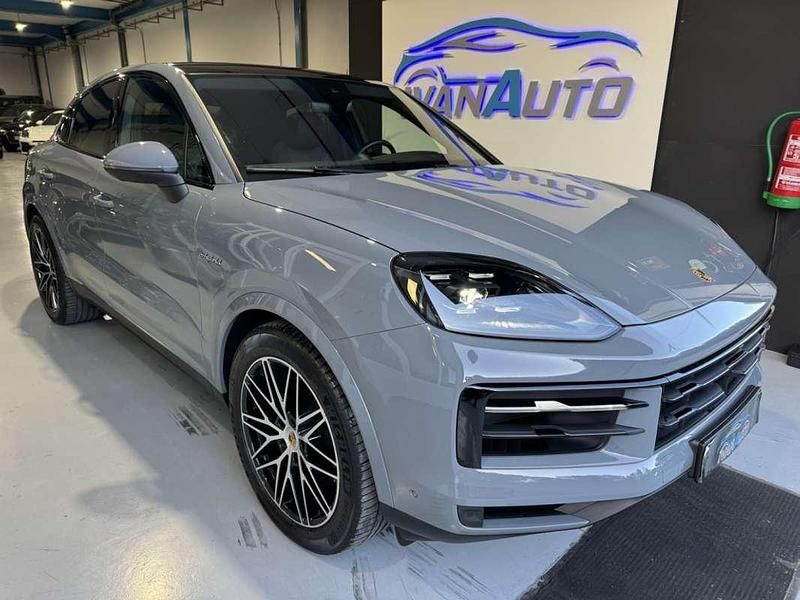 Usado Porsche Cayenne 470 CV (345 kW) 2024 Gris SUV