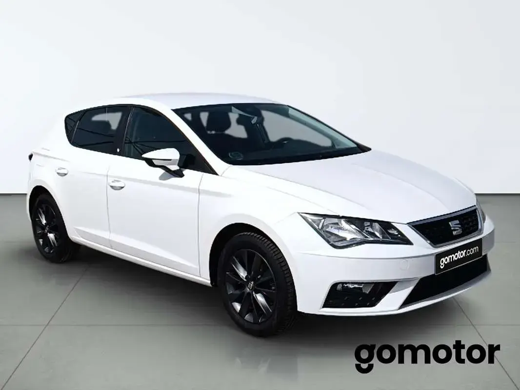 Usado Seat Leon Style 131 CV (96 kW) 2018 Blanco Berlina