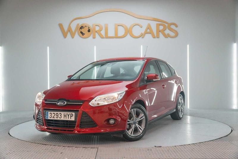 Usado Ford Focus S 125 CV (91 kW) 2014 Granate Utilitario