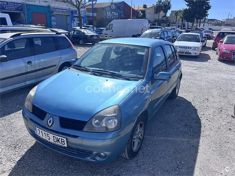 Azul Usado 2005 Renault Clio II Expression Berlina | 2480 € (Buen precio) - Imagen 1/4