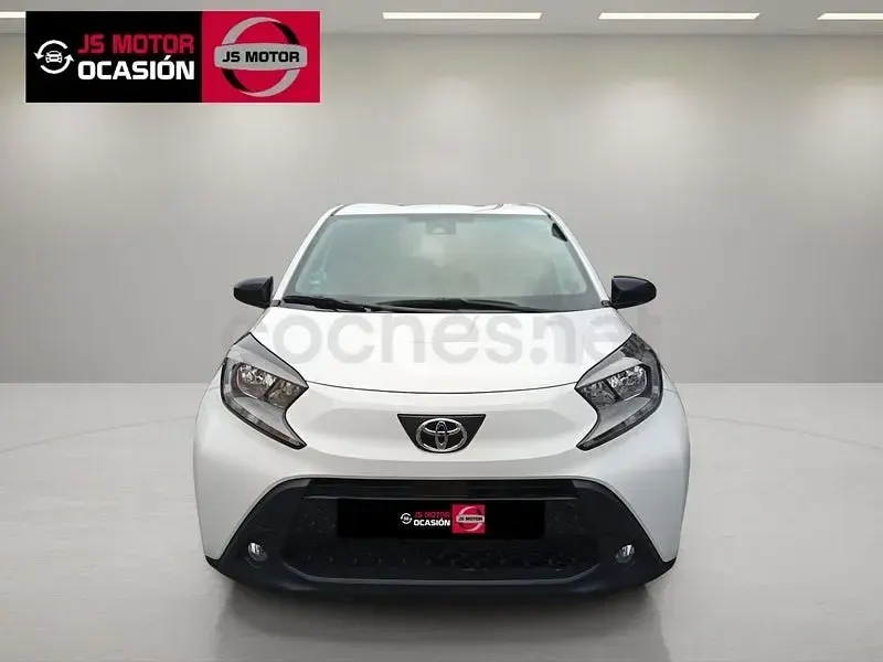 Usado Toyota Aygo X 72 CV (52 kW) 2022 Blanco SUV