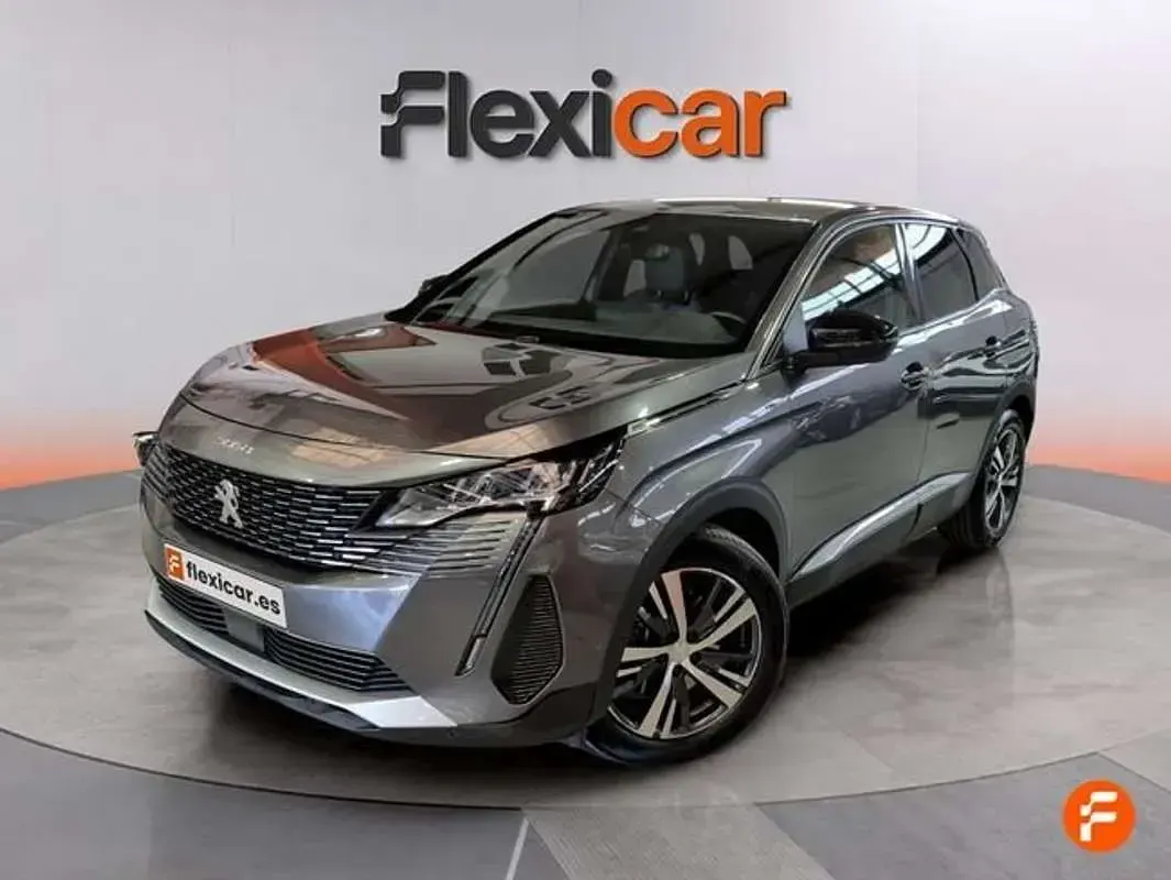 Usado Peugeot 3008 Allure 226 CV (166 kW) 2023 Gris SUV