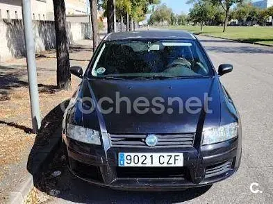 Usado Fiat Stilo Active 95 CV (69 kW) 2004 Negro Berlina