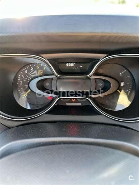Usado Renault Captur Intens 90 CV (66 kW) 2016 Marrón SUV