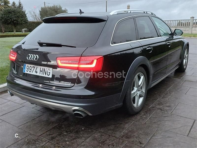 Usado Audi A6 Allroad Ambiente 313 CV (230 kW) 2013 Negro Familiar