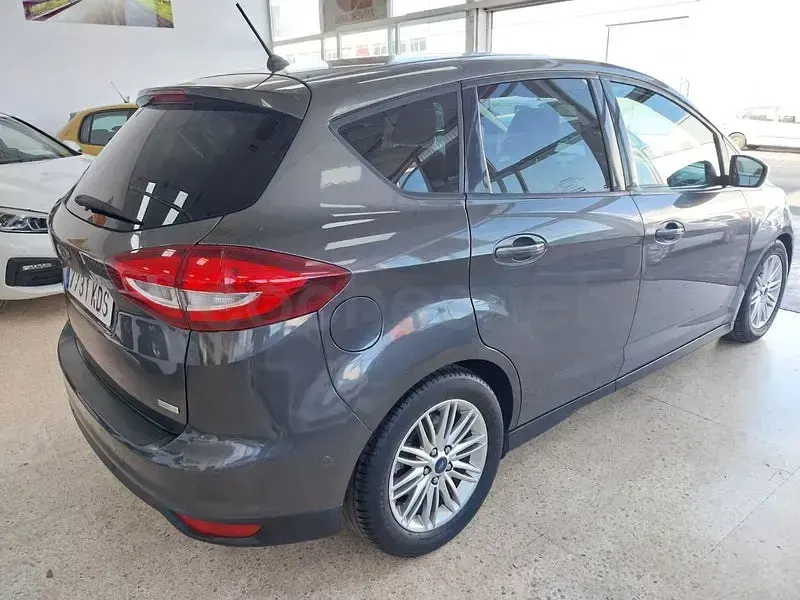 Usado Ford C-MAX Titanium 125 CV (91 kW) 2017 Gris / plata Monovolumen
