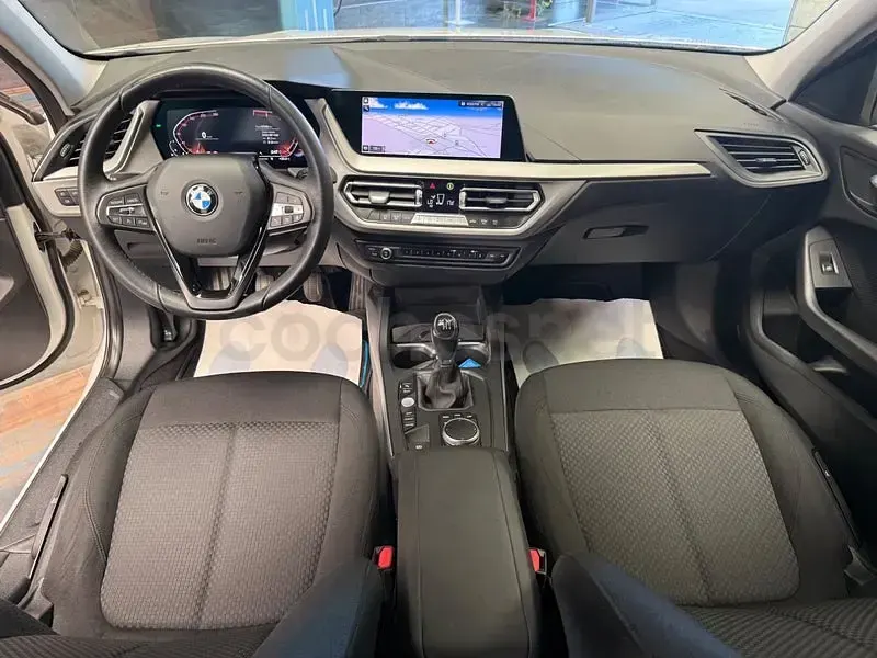 Usado BMW 118 136 CV (100 kW) 2022 Blanco Utilitario
