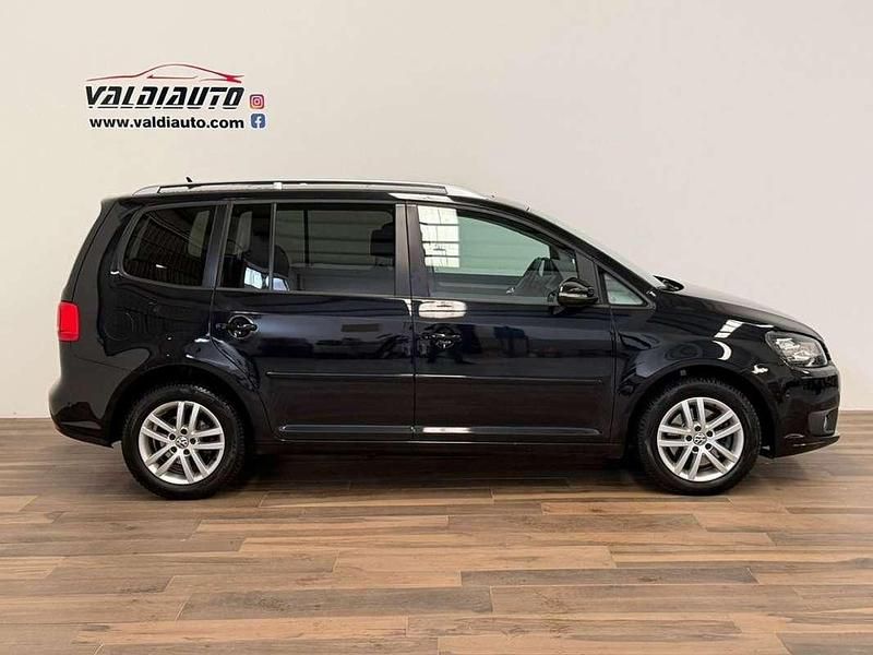 Usado VW Touran Sport 140 CV (102 kW) 2013 Negro Monovolumen