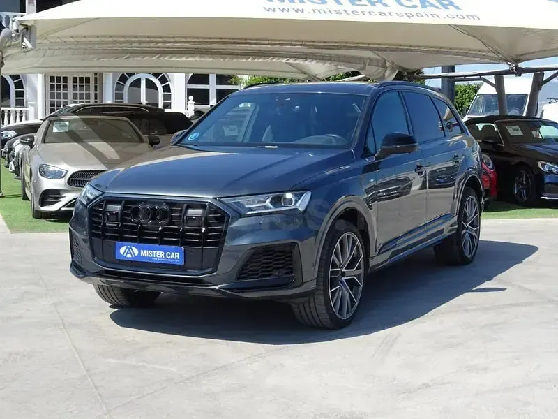 Usado Audi Q7 S-Line 286 CV (210 kW) 2022 Gris / plata SUV