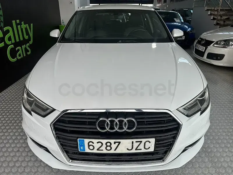 Usado Audi A3 116 CV (85 kW) 2017 Blanco Berlina