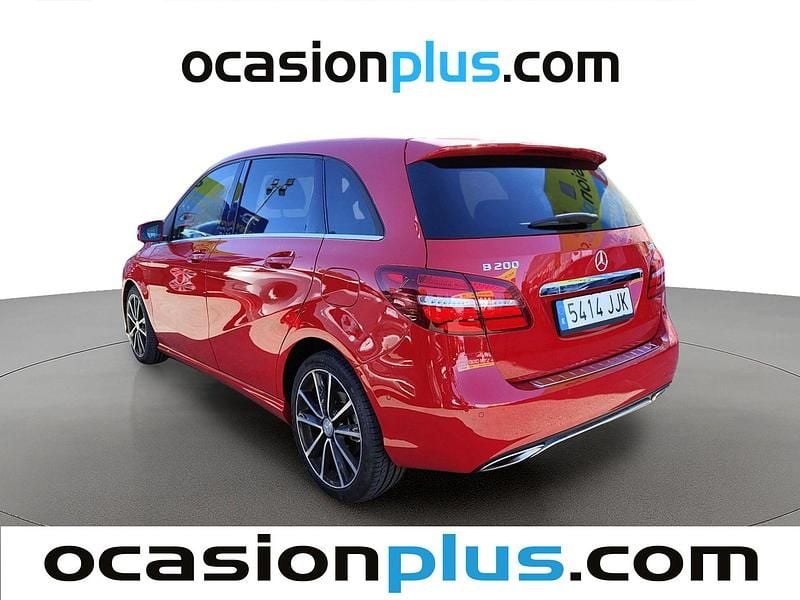 Occasion Mercedes B200 136 PK (100 kW) 2015 Rood MPV