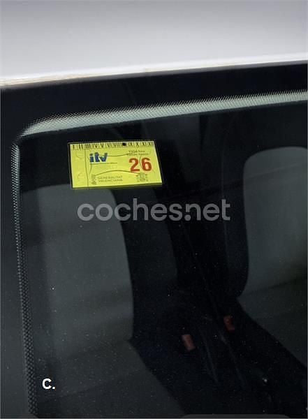 Usado Seat Ibiza Reference 90 CV (66 kW) 2012 Blanco Berlina