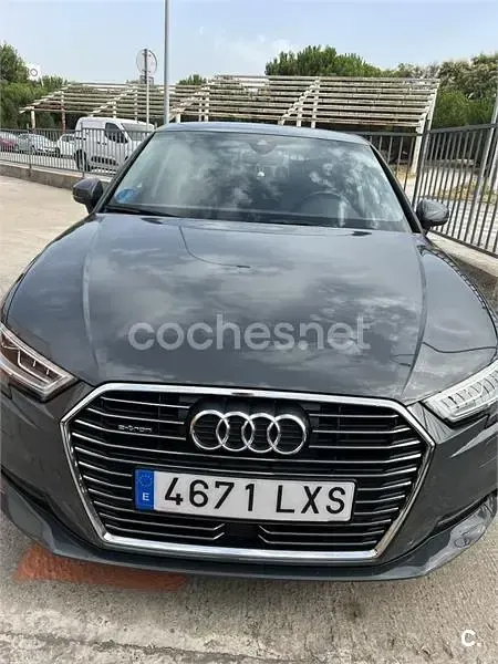 Usado Audi A3 Sportback 204 CV (150 kW) 2018 Gris / plata Utilitario
