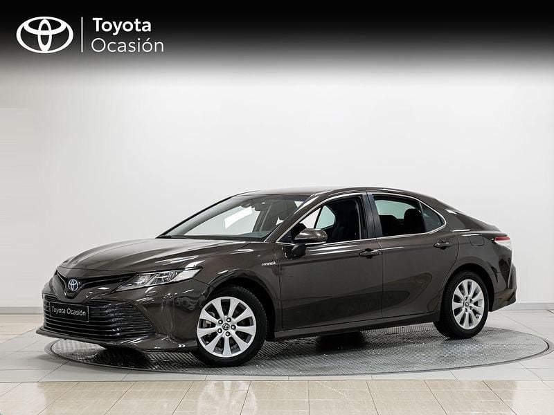 Gris Usado 2019 Toyota Camry Business Edition Berlina | 25.900 € (Precio justo) - Imagen 1/4