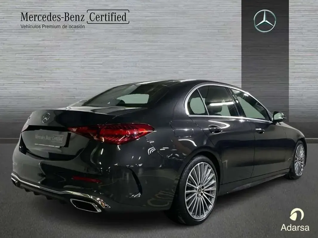 Usado Mercedes C200 AMG line 163 CV (119 kW) 2023 Berlina