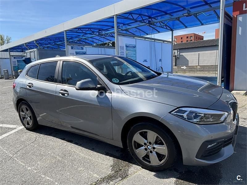 Usado BMW 118 150 CV (110 kW) 2023 Gris / plata Utilitario