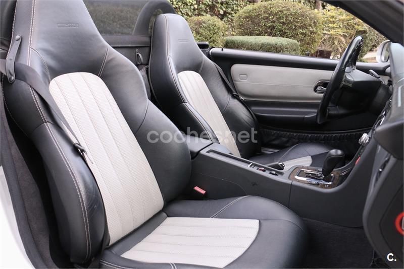 Usado Mercedes SLK32 AMG AMG 354 CV (260 kW) 2001 Gris / plata Descapotable