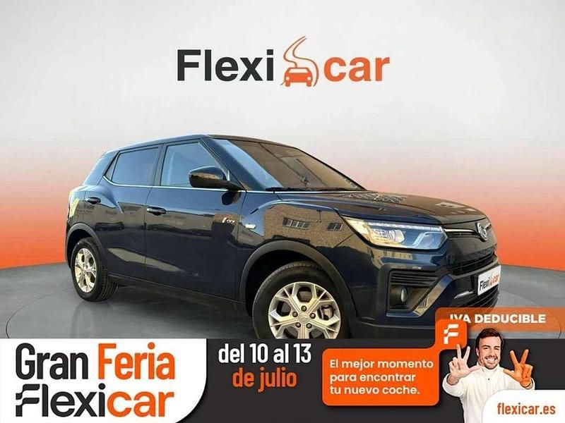 Azul Usado 2023 Ssangyong Tivoli SUV | 11.490 € (Precio justo) - Imagen 1/4