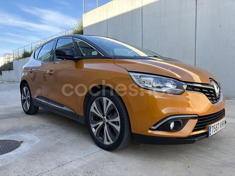 Usado Renault Scénic IV LIMITED 110 CV (80 kW) 2018 Naranja Monovolumen